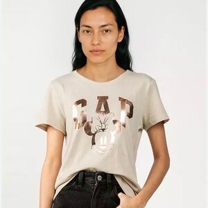 GAP Disney Minnie Mouse size M Women's Beige Graphic Tee
